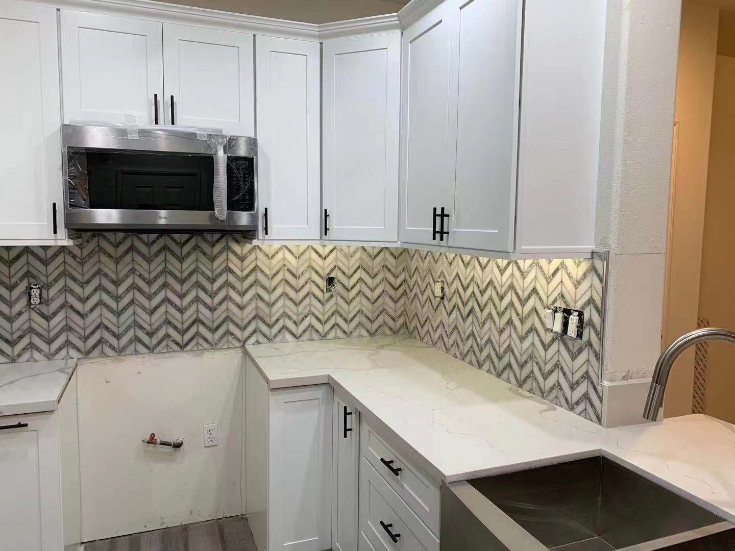 Well Decor Construction